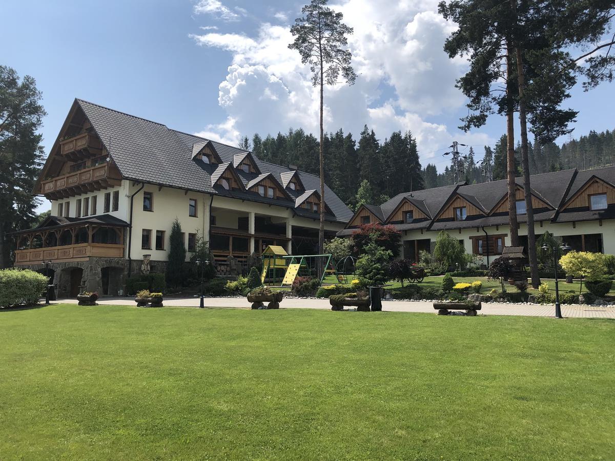 Slanicky Dvor Hotel Námestovo Buitenkant foto